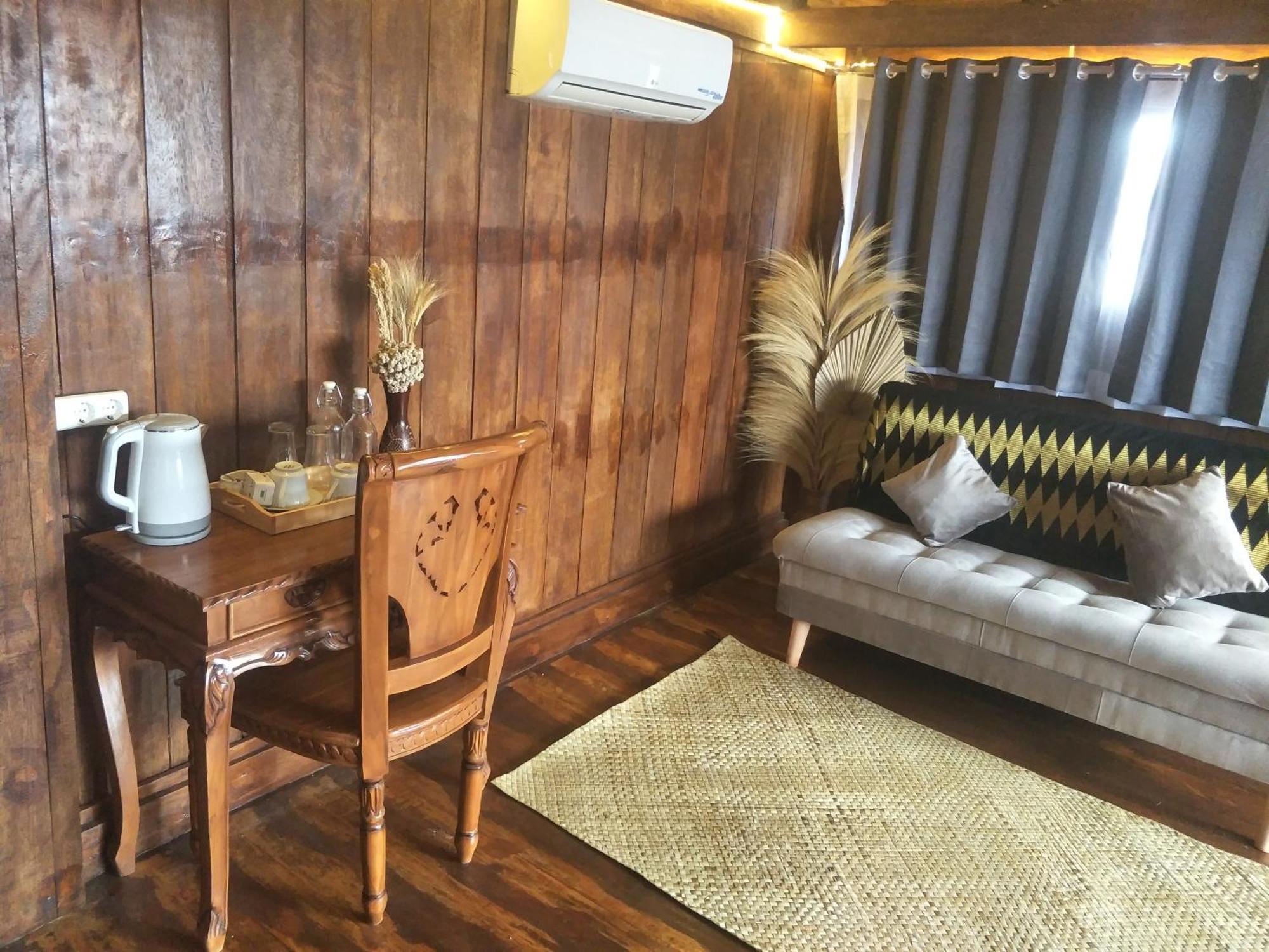 Bujak Permai Villa Matahari Lombok Ntb プラヤ エクステリア 写真